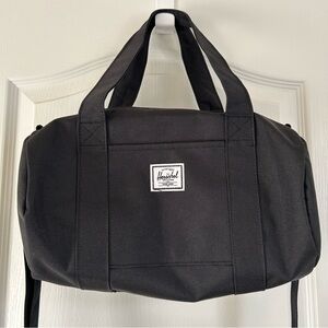 Herschel Supply Small Barrel Bag